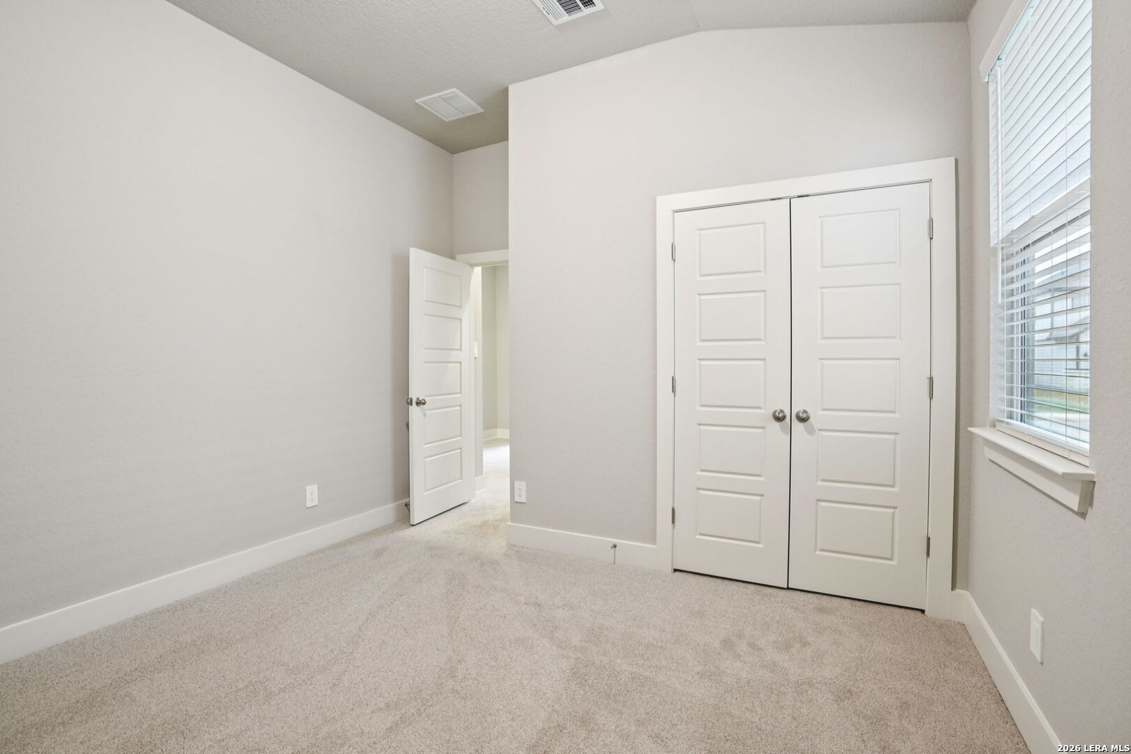 950 Earp Blvd, , 78260 — photo 1