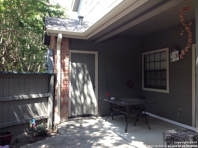 51 CHAPEL HILL CIR, , 78240 — photo 1