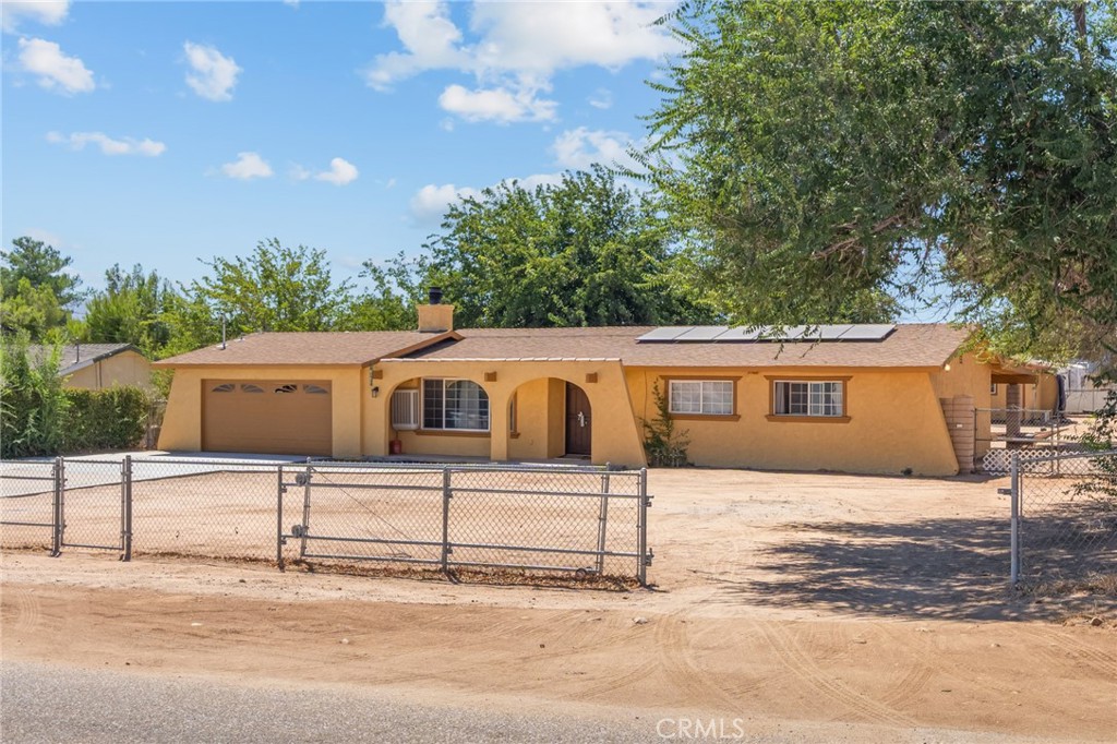 16371 Adelia, Hesperia, CA 92345 — photo 1