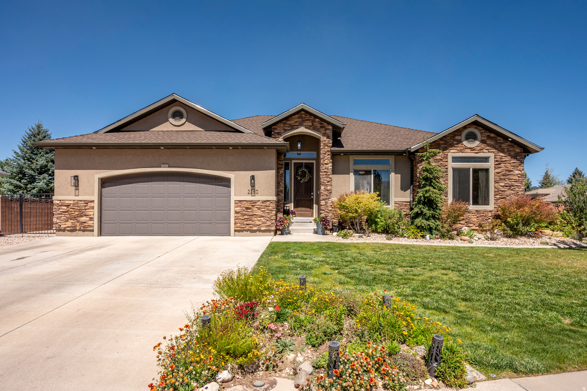 2280 W CRESTVIEW CIR, Cedar City, UT 84720 — photo 1