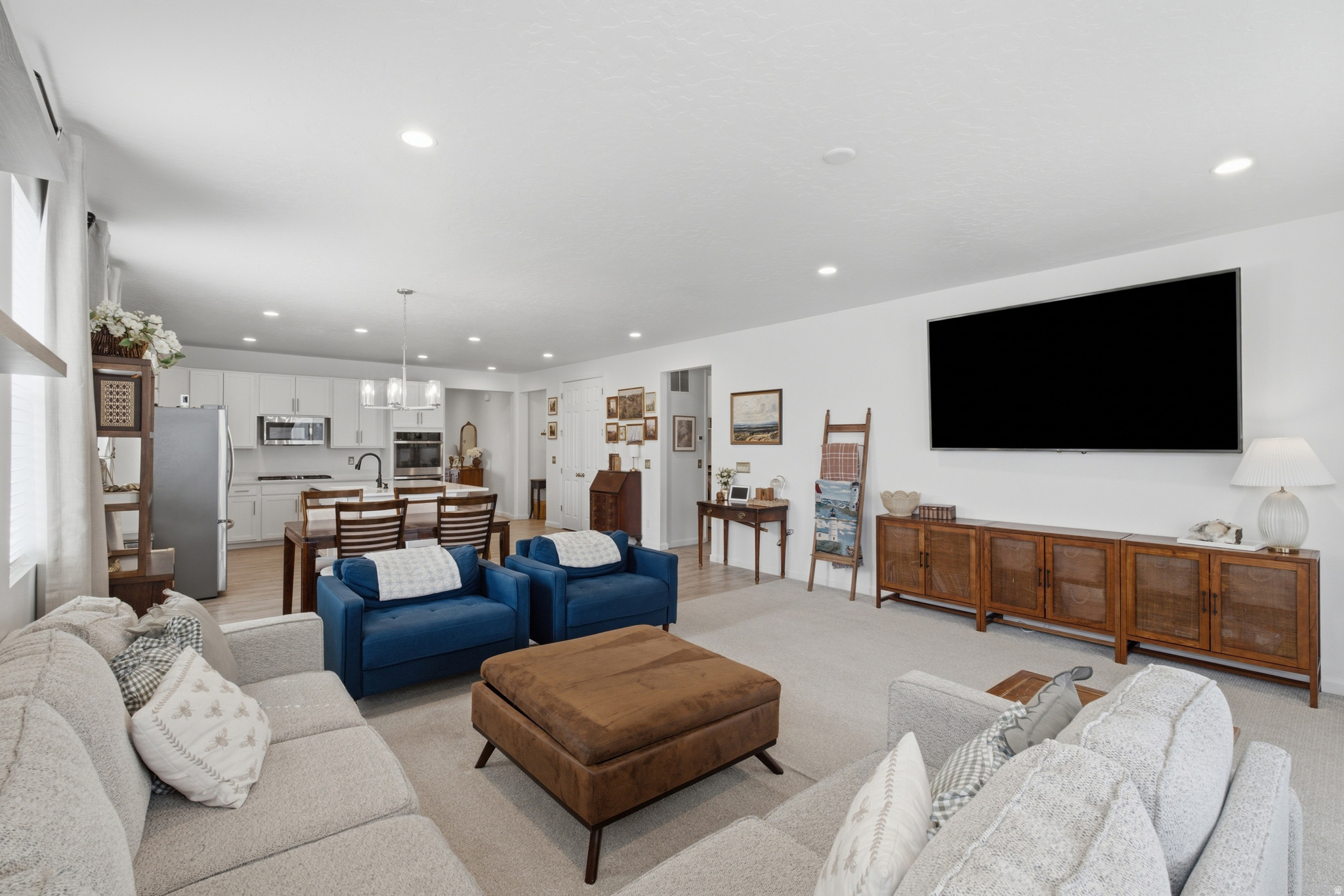 1079 E HORSE RIDER DR, Eagle Mountain, UT 84005 — photo 1
