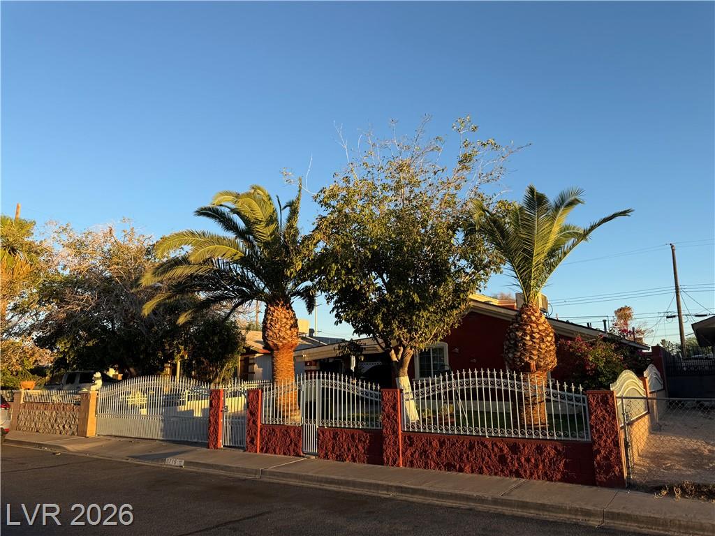 3715 East Nelson Avenue, North Las Vegas, NV 89030 — photo 1