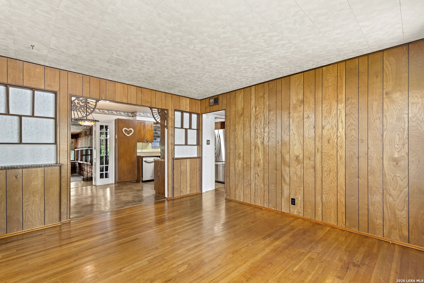 339 Covina Ave, ,  78218 — photo 1