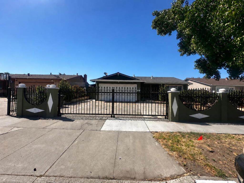 2483 Ocala Avenue, San Jose, CA 95122 — photo 1