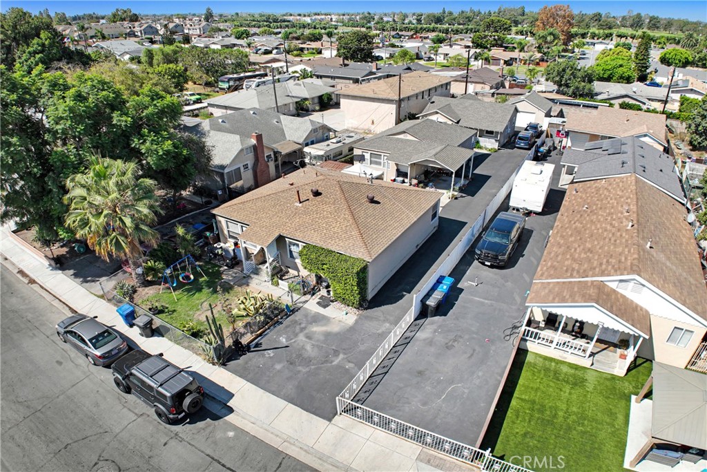 8783 La Salle Street