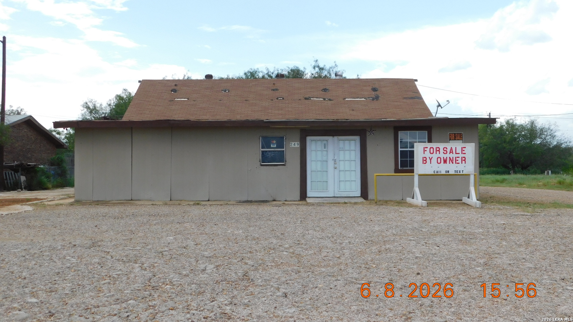 249 N IH 35 Frontage Road