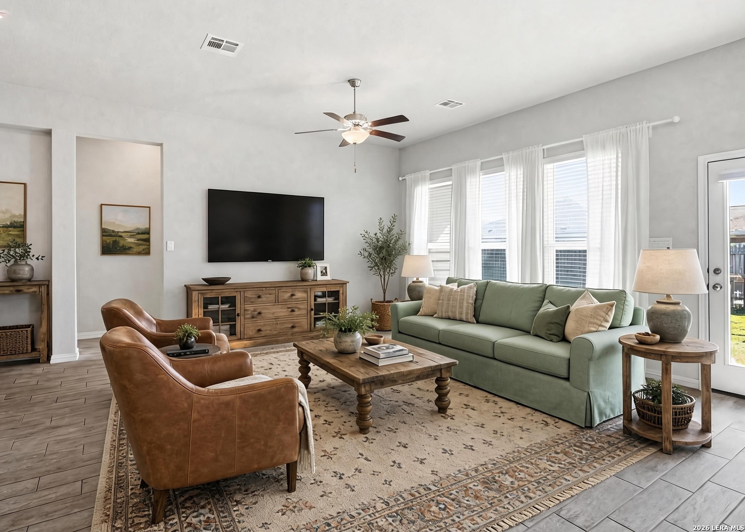 253 Holland Park, ,  78108 — photo 1