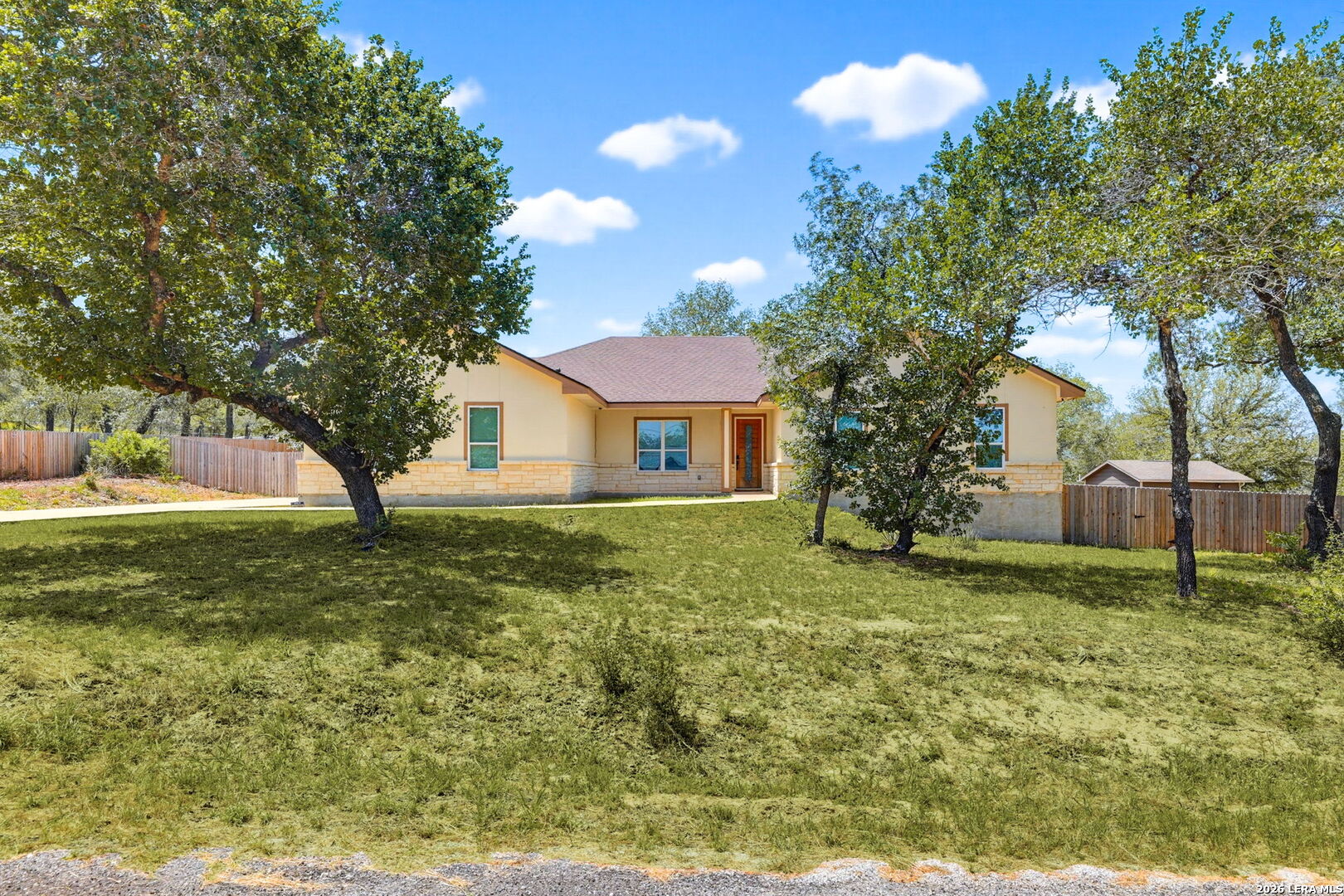 160 Log Cabin Way, Poteet, TX 78065 — photo 1