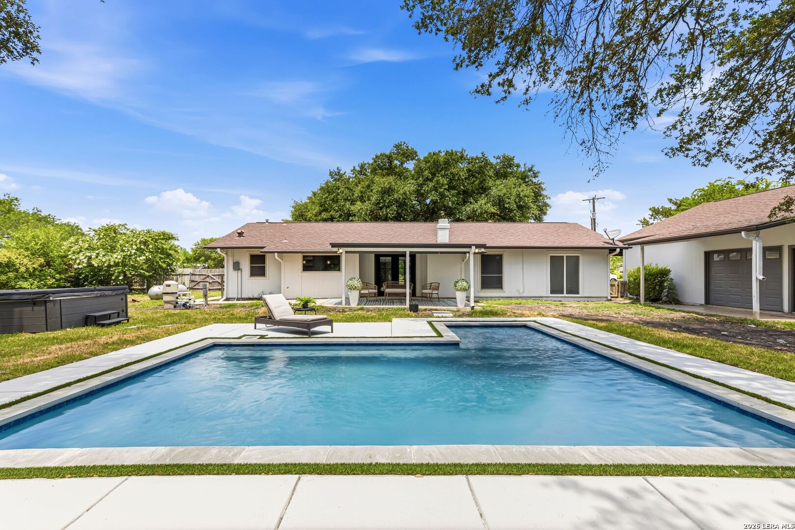 8708 GERONIMO DR, San Antonio, TX 78254 — photo 1