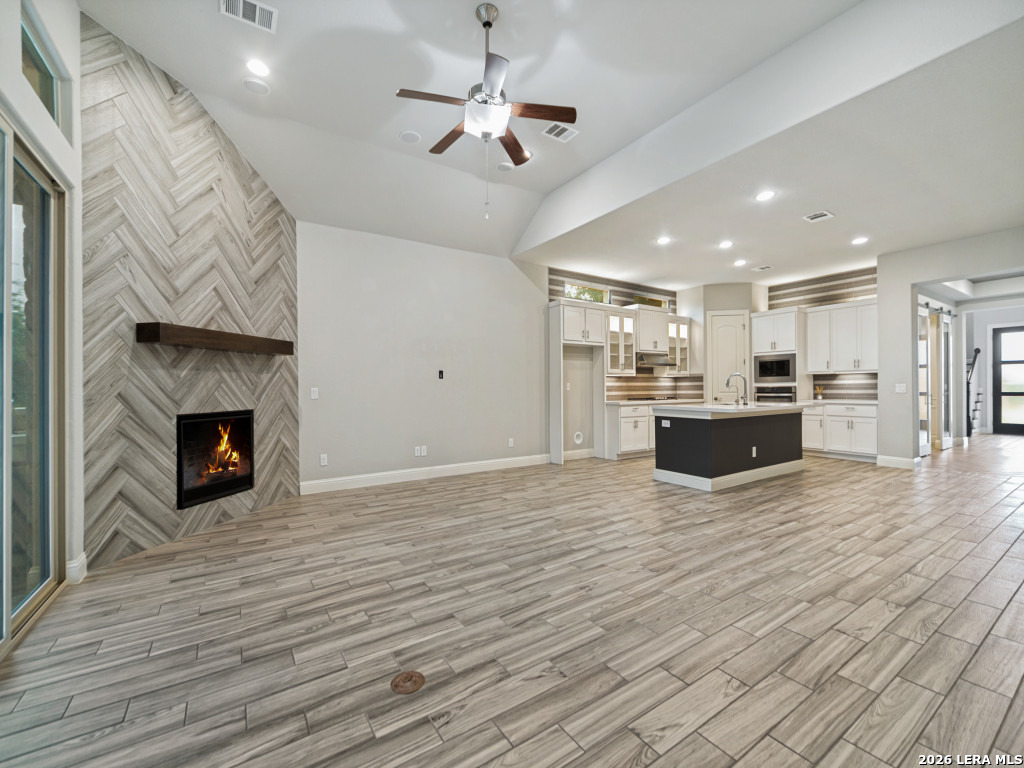 103 Palisades, , 78006 — photo 1