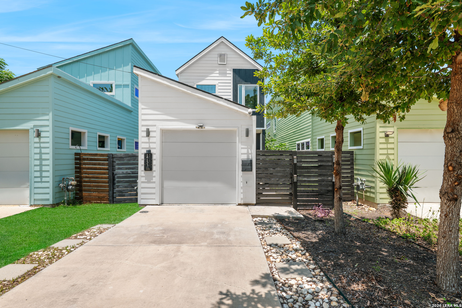1753 E CROCKETT ST, San Antonio, TX 78202 — photo 1