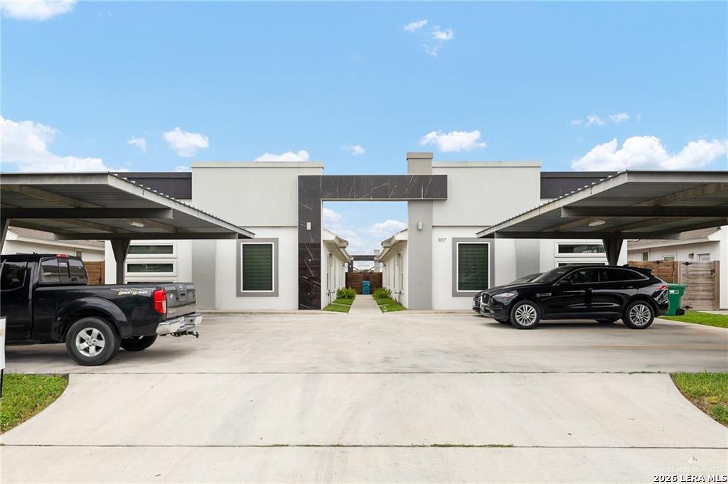 907 W Carmel Avenue, Pharr, TX 78577 — photo 1