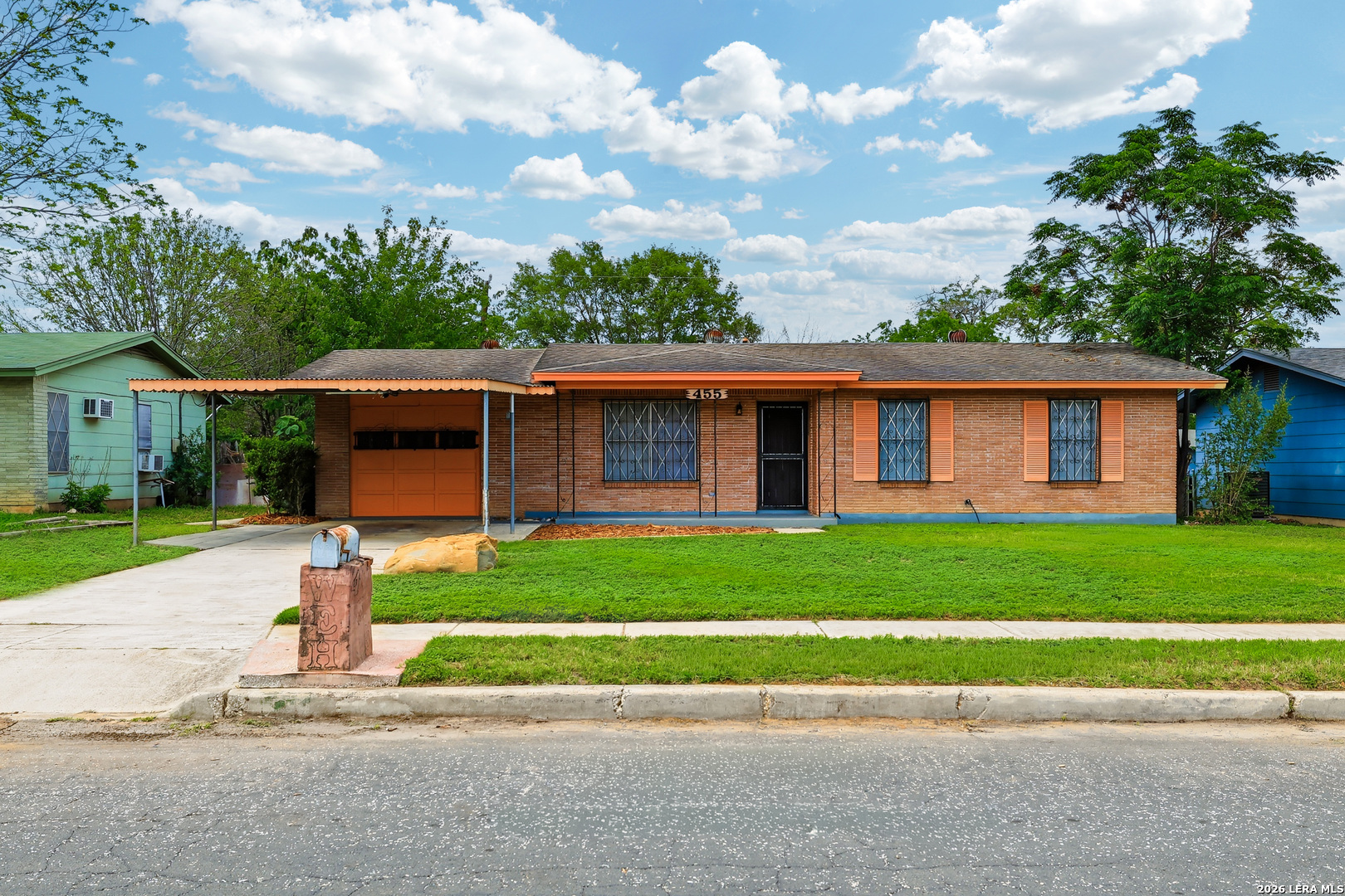 455 Wimberly Blvd, San Antonio, TX 78221 — photo 1