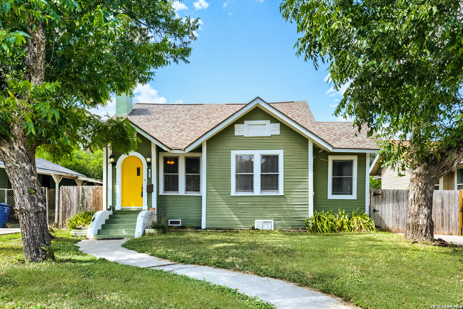 1819 W Woodlawn Avenue, San Antonio, TX 78201 — photo 1