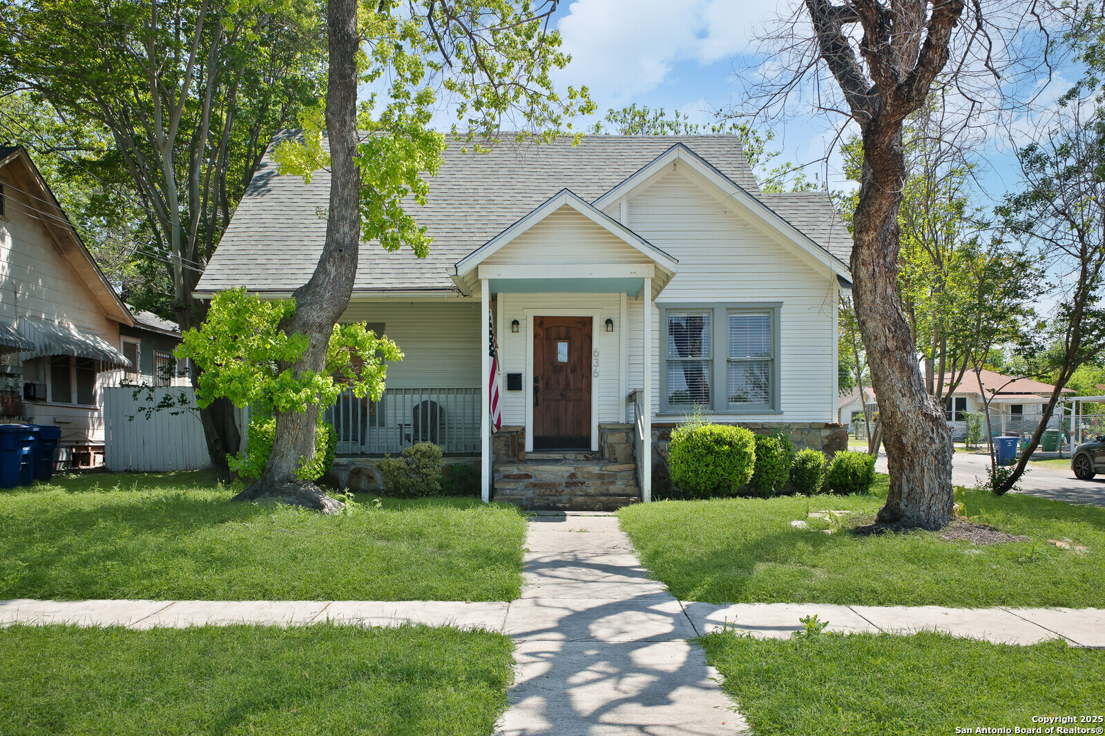 636 W Hollywood Ave., San Antonio, TX 78212 — photo 1