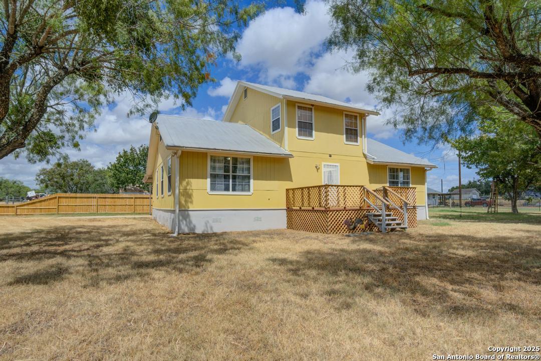 1176 Old Adams, Pleasanton, TX 78064 — photo 1