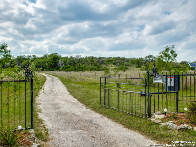 706 Paleface Ranch Rd S, ,  78669 — photo 1