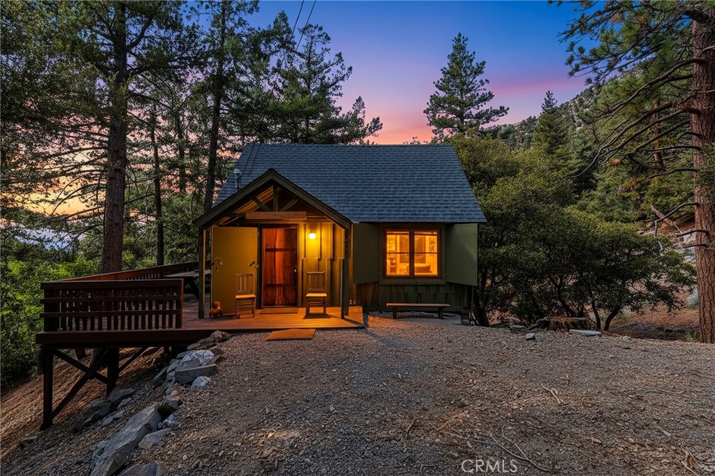 34 Manker Flats, Mt Baldy, CA 91759 — photo 1