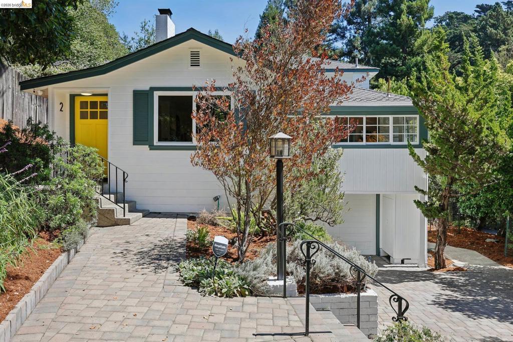 2 Mall Court, Oakland, CA 94611 — photo 1