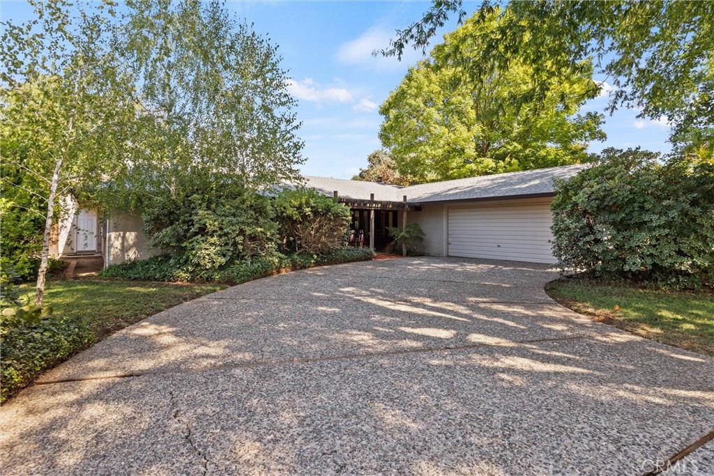 1700 Greenhaven
