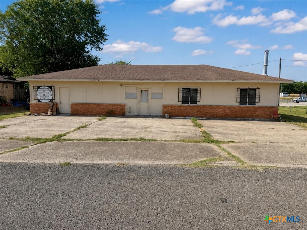 104 Gateway Circle