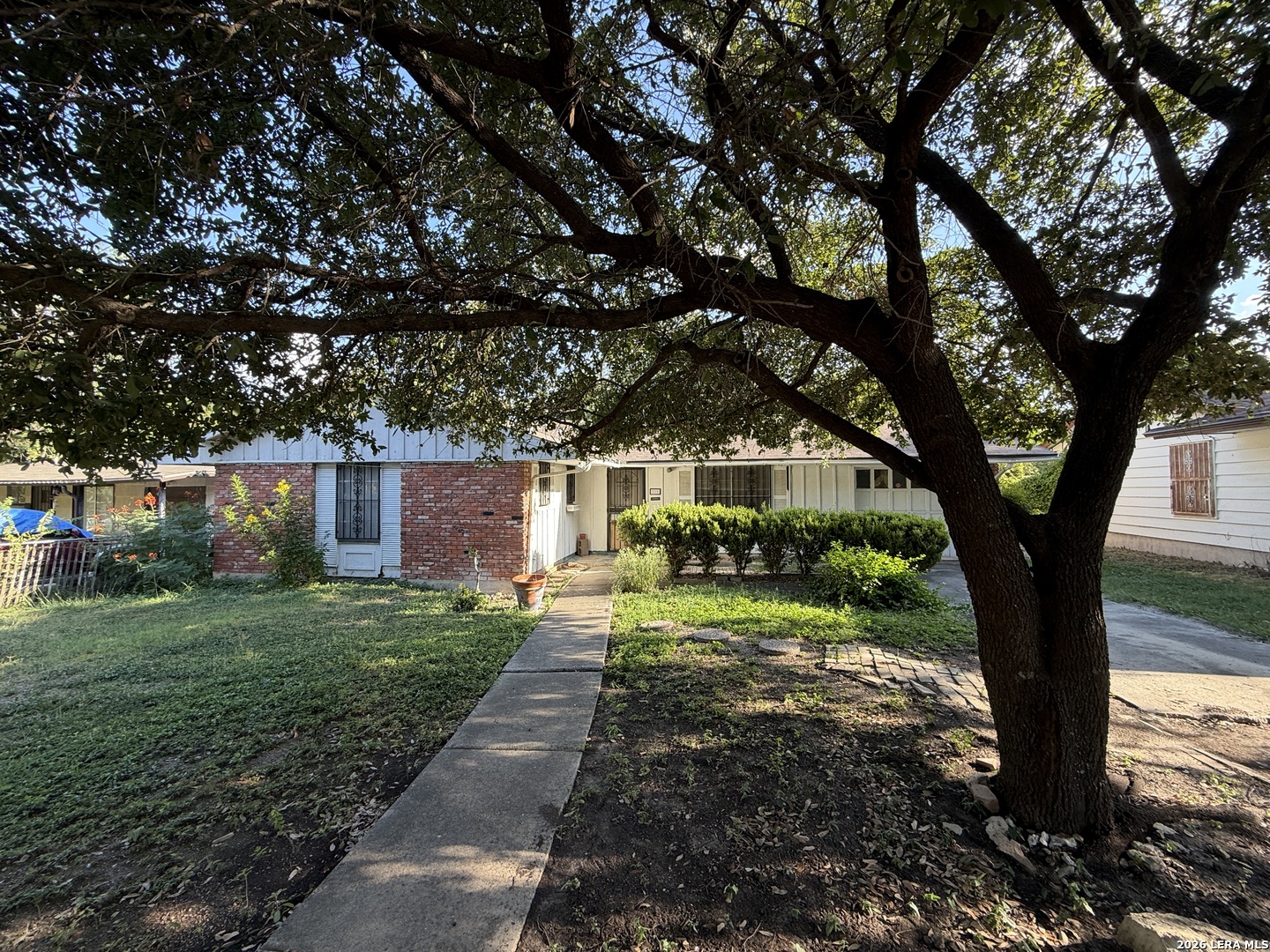 310 NORTHVALLEY DR, San Antonio, TX 78216 — photo 1
