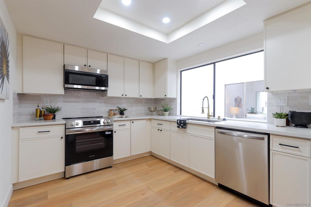10 Morena 8, Irvine, CA 92612 — photo 1