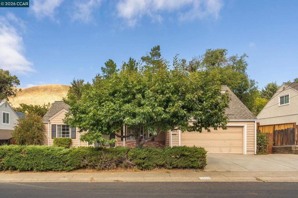 5613 Likins Ave, Martinez, CA 94553 — photo 1