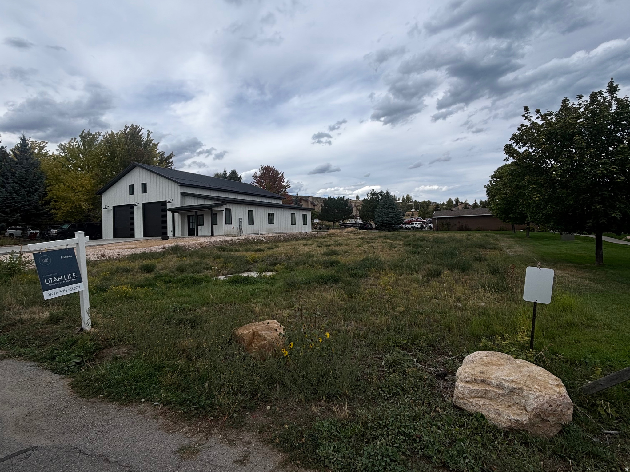 381 W RASPBERRY PATCH RD, Garden City, UT 84028 — photo 1