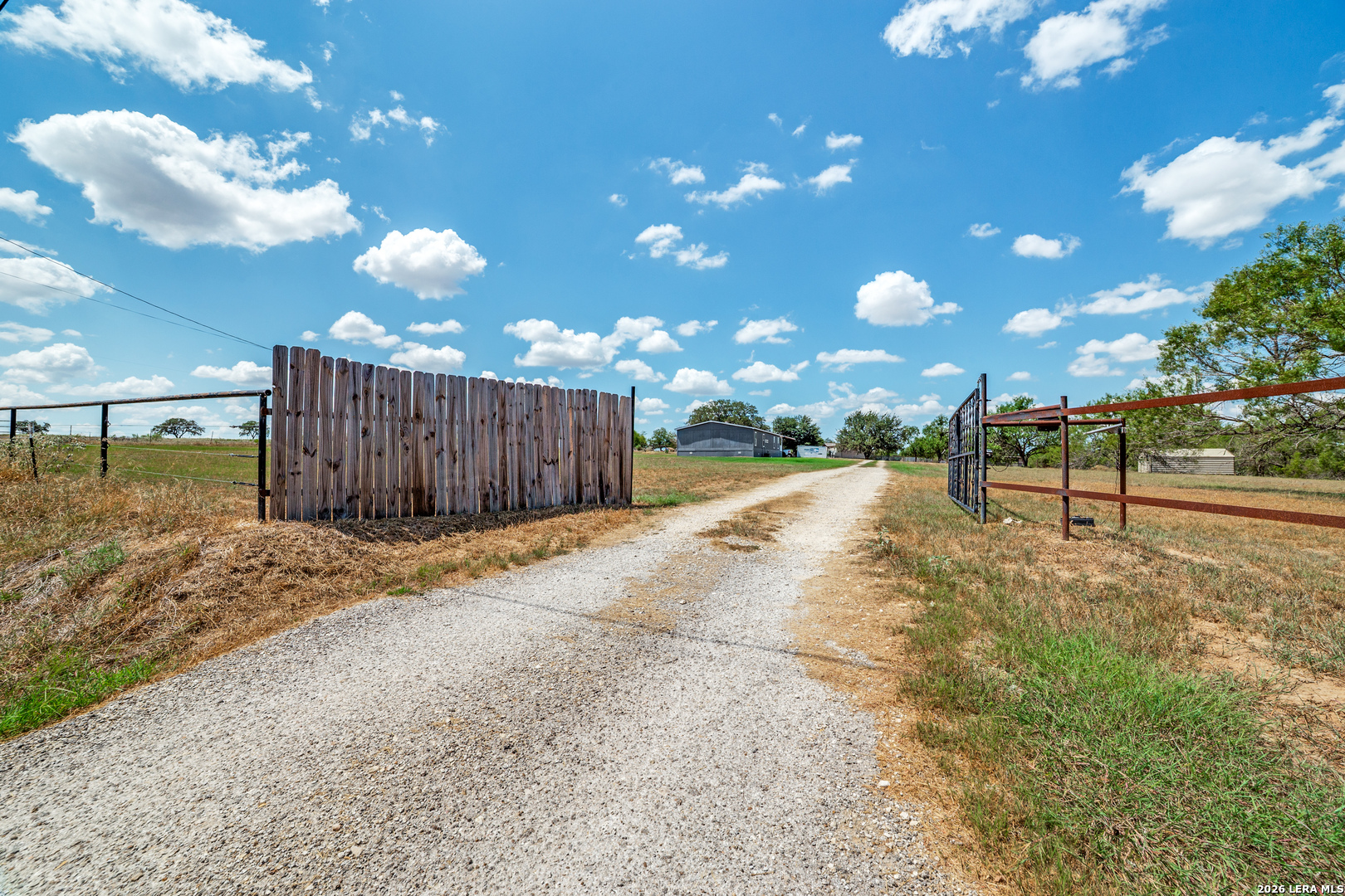 20353 Senior Rd, Von Ormy, TX 78073 — photo 1