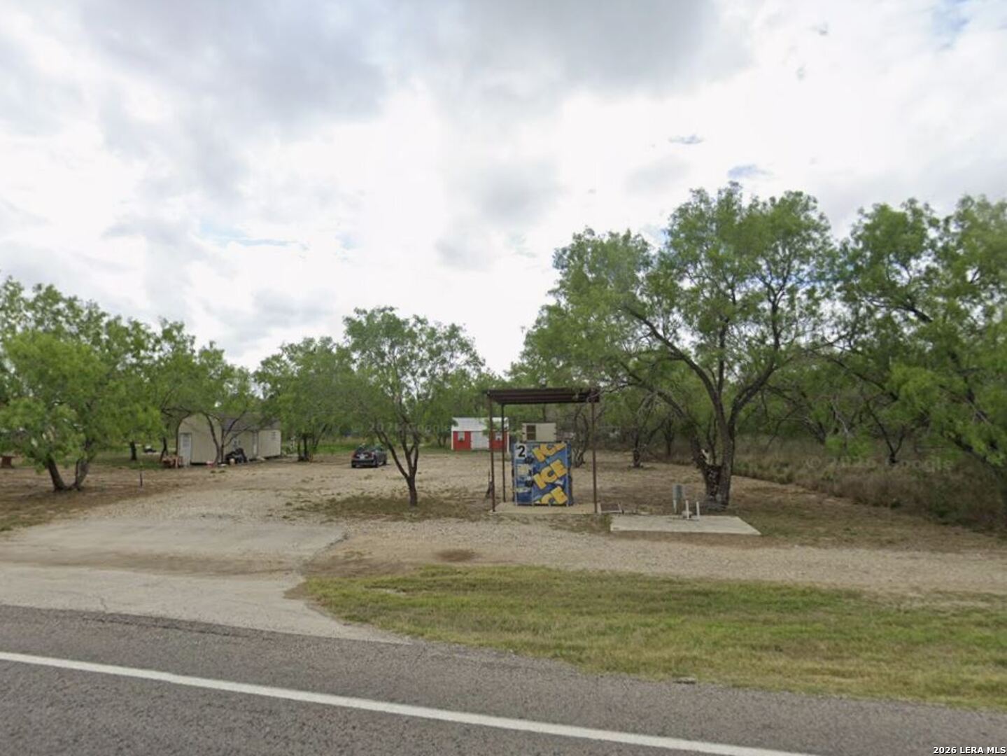 305 E Avenue E, Christine, TX 78012 — photo 1