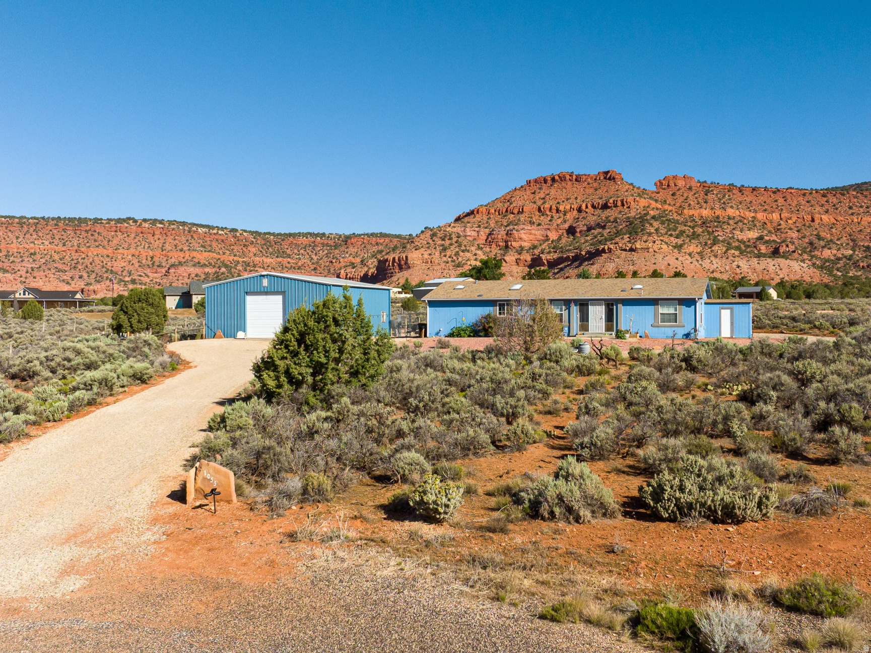 1055 S RED HILLS AVE, Kanab, UT 84741 — photo 1