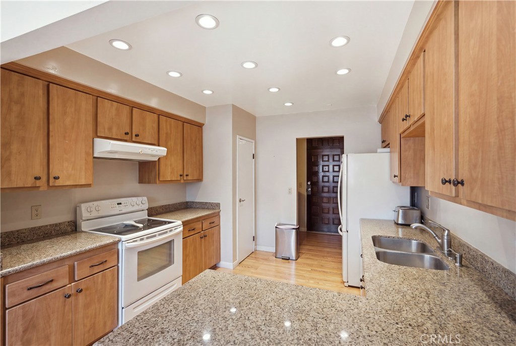 12300 Montecito Road 24