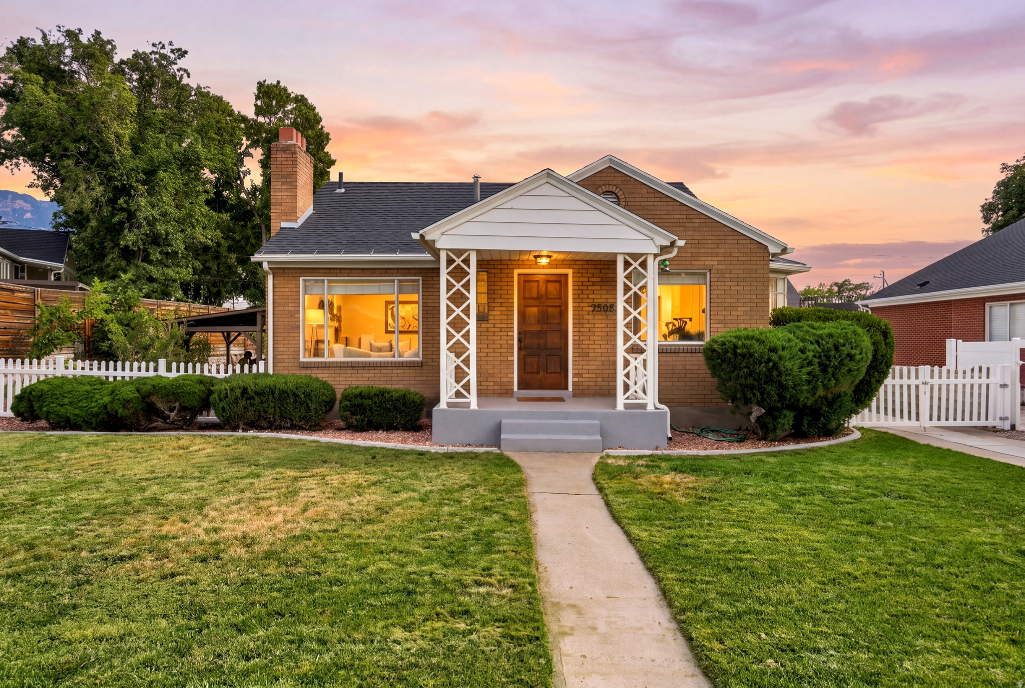2588 E BARBEY DR, Salt Lake City, UT 84109 — photo 1