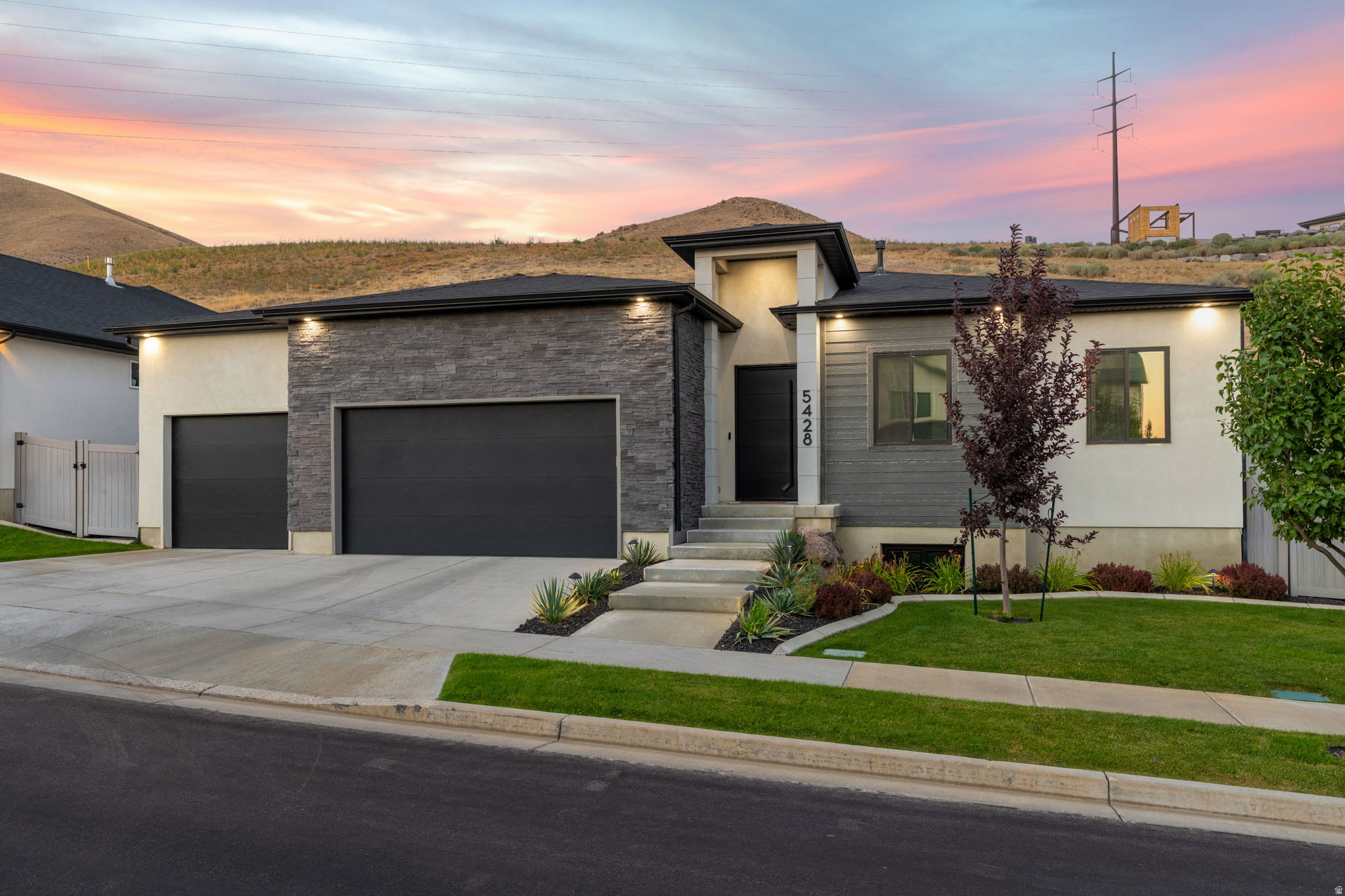 5428 N MEADOW LARK LN, Lehi, UT 84048 — photo 1