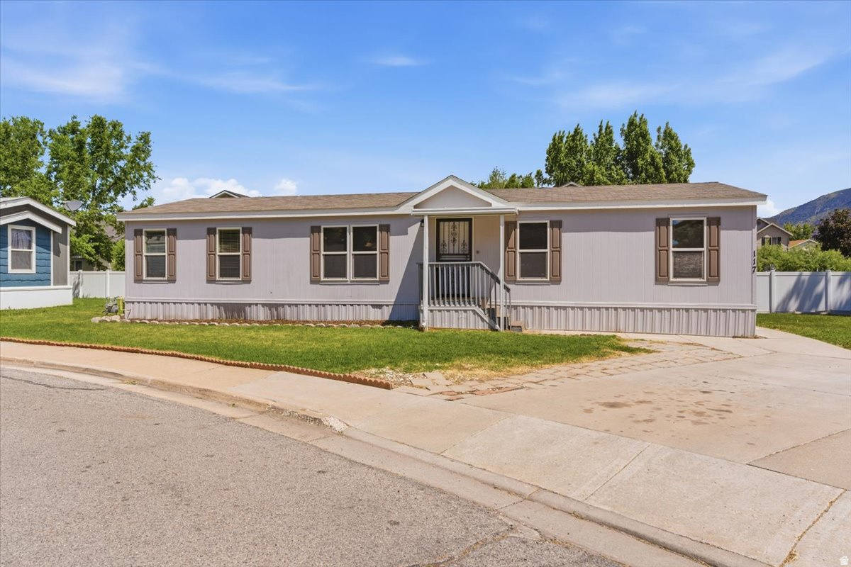 900 CENTURY DR #117, Ogden, UT 84404 — photo 1