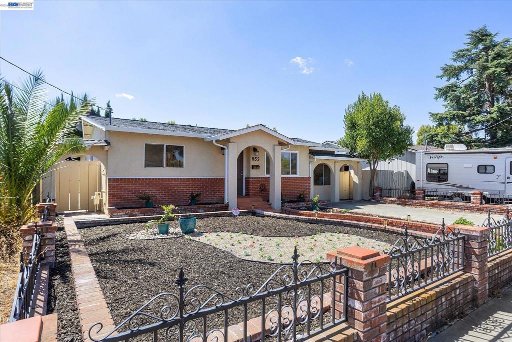 855 Olivina Avenue, Livermore, CA 94551-6518 — photo 1