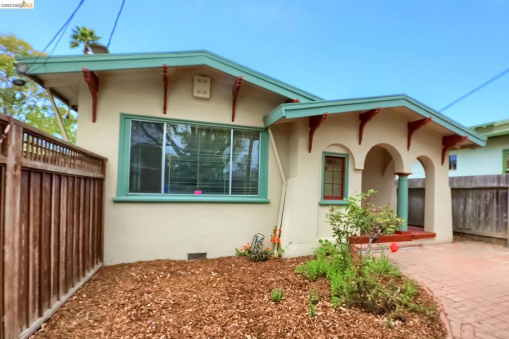 1265 Hopkins St, Berkeley, CA 94702 — photo 1