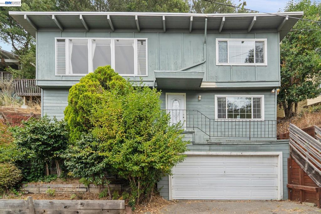 6151 Valley View Rd, Oakland, CA 94611 — photo 1