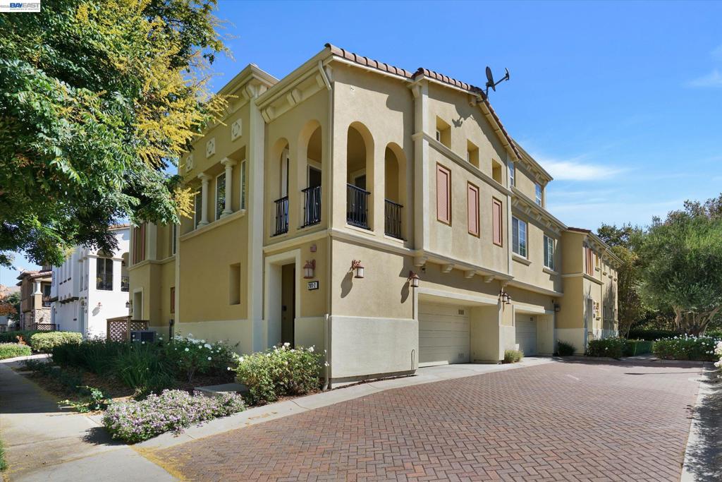2811 Quarryhill Ave 4, Livermore, CA 94551 — photo 1