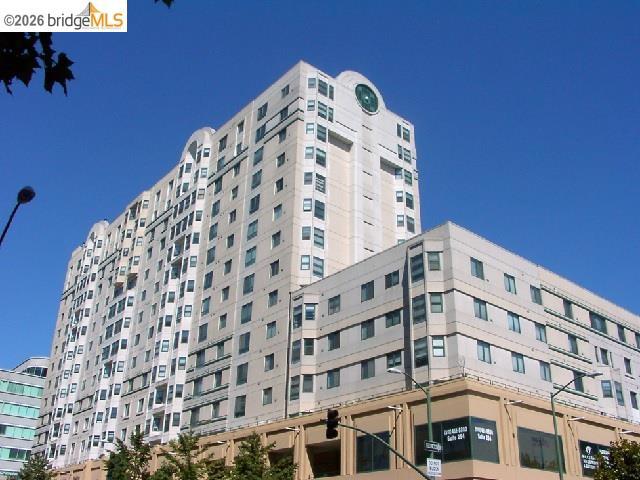 988 Franklin St 601, Oakland, CA 94607 — photo 1
