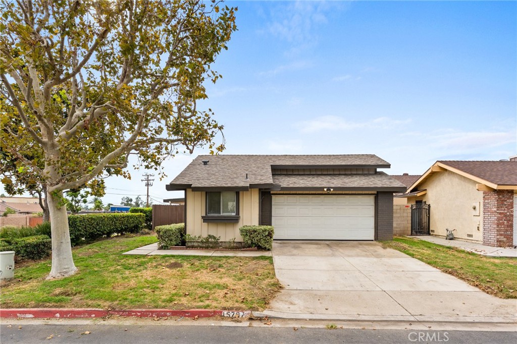 15797 Paine, Fontana, CA 92336 — photo 1