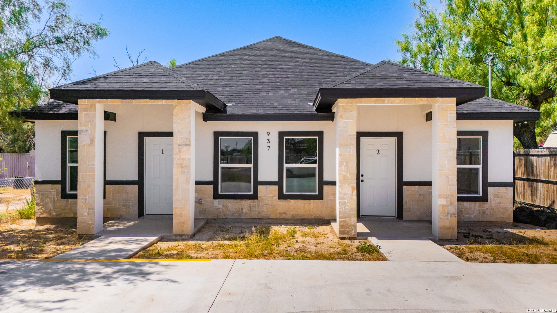 937 Avenue C, Eagle Pass, TX 78852 — photo 1