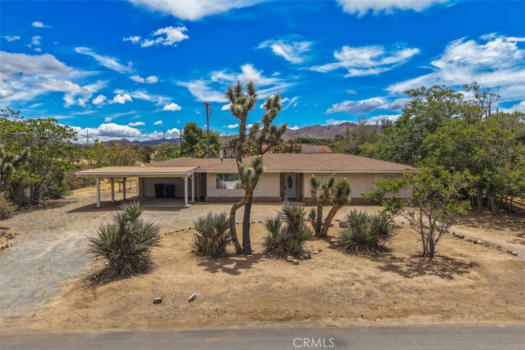 7983 Grand, Yucca Valley, CA 92284 — photo 1