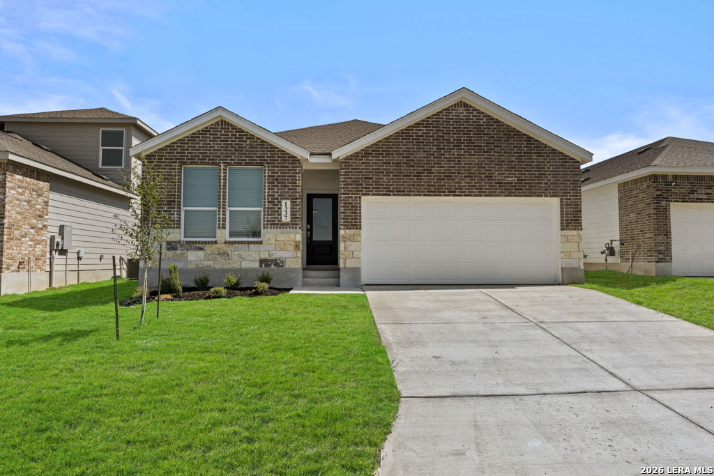 1337 Cargo Trl, New Braunfels, TX 78130 — photo 1