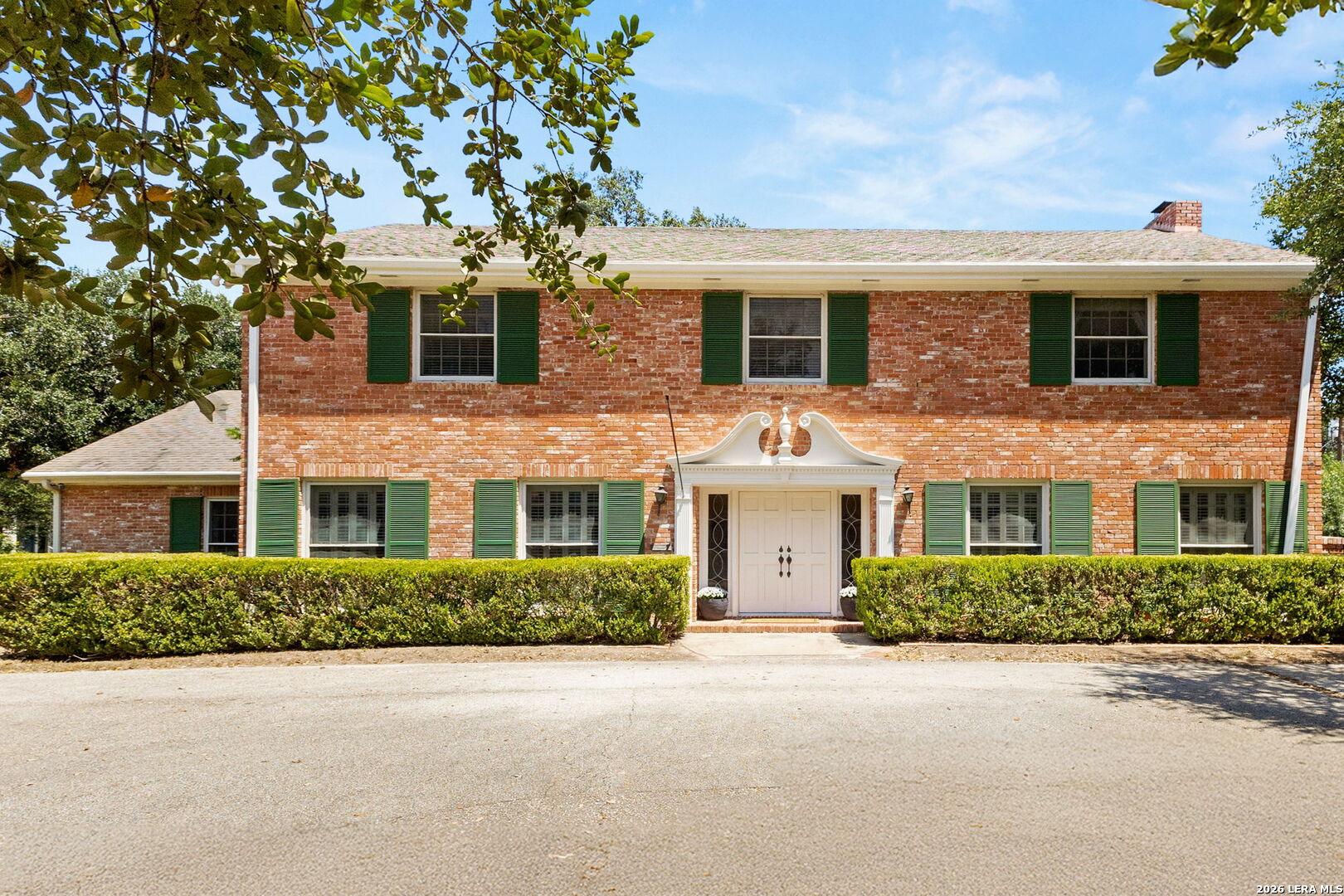 107 CAS HILLS DR