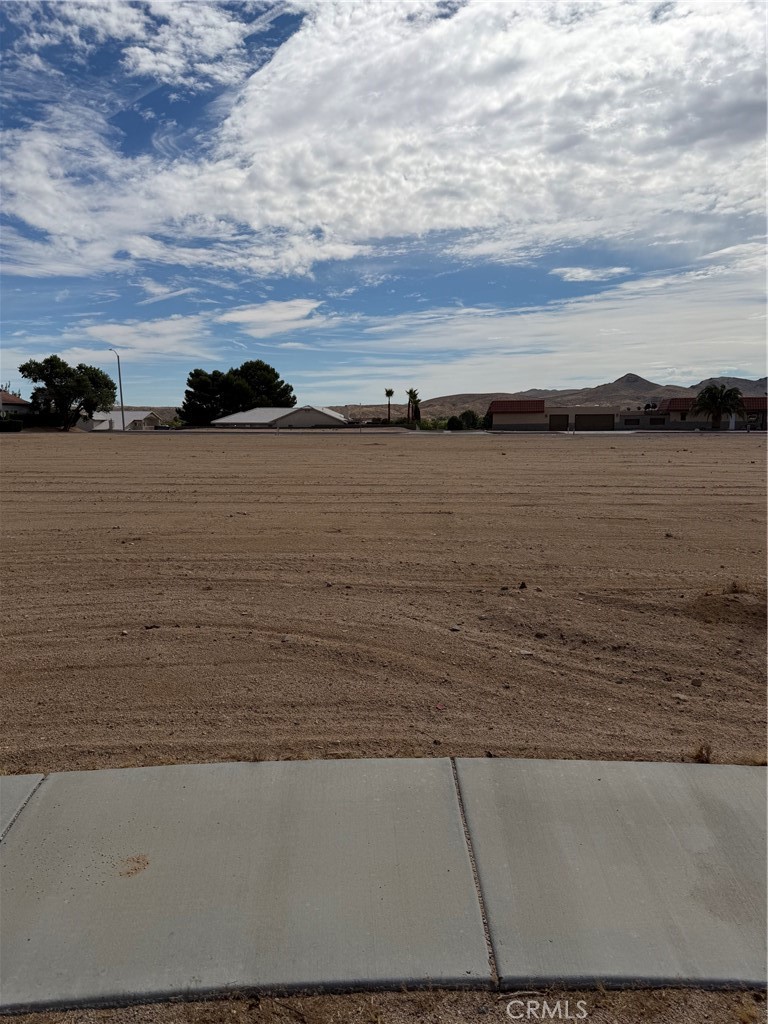 7 Autumn, Helendale, CA 92342 — photo 1