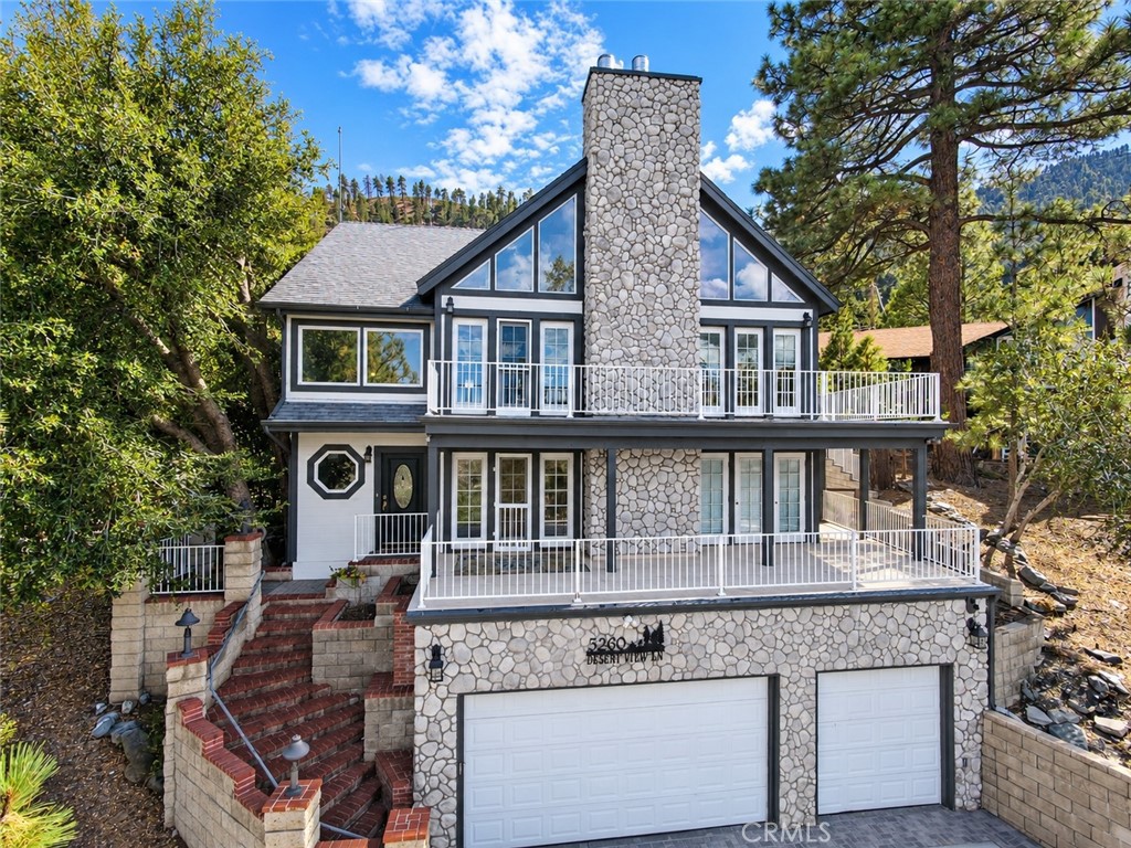 5260 Desert View Lane