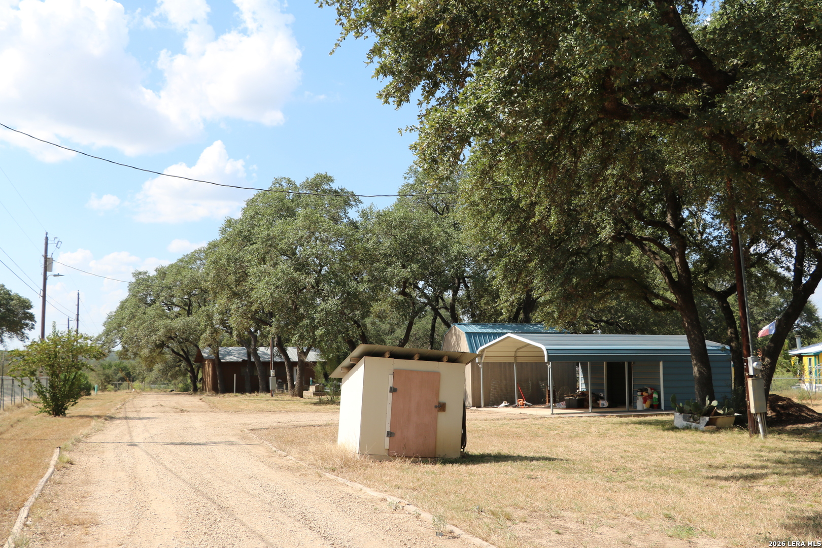 316 OAK LAWN DR