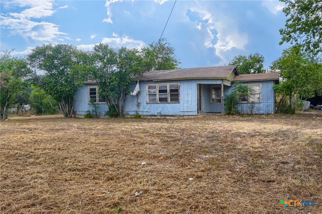 2212 Hunter Road, San Marcos, TX 78666 — photo 1